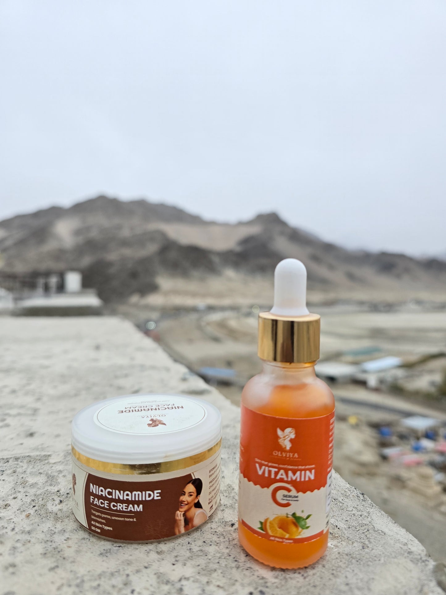 Olviya - Cosmetics & Beauty - Niacinamide Cream 50gm & Vitamin C Serum 30ml (2 in 1 Pack)
